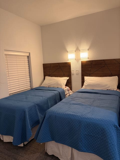 Deluxe Double or Twin Room | Iron/ironing board, free WiFi