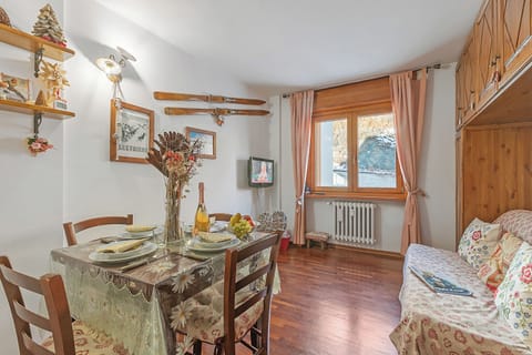 Living and dining room