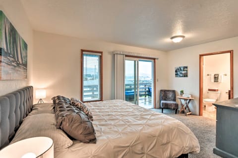 Upstairs master with ocean views