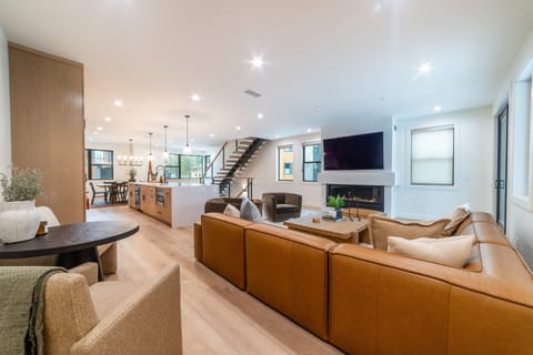 Open living area to kitchen, living room and dining area.