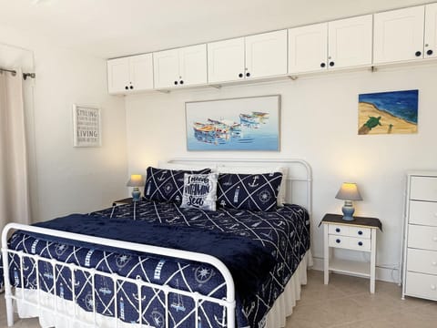 Venice Villas 1BR – Pool + Private Beach Access (6664)