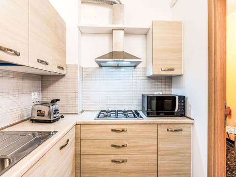 Mountainous Landforms, Mountain, Mountain Range, Hill, Highland, Hill Station, Valley, Ridge, Alps, Porch