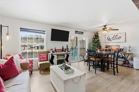 Welcome to Ashley's Forgetaway!​