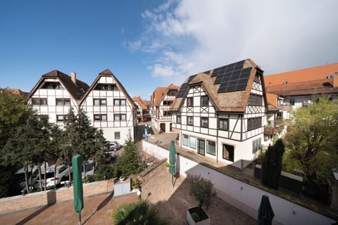 Double Room | In-room safe, desk, free cribs/infant beds, free WiFi