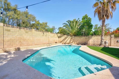 Your own private pool under the Arizona sun