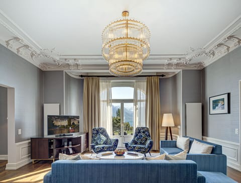 Presidential Suite, 1 King Bed, Kitchen, Lake View, Spacious living & dining area | Premium bedding, minibar, in-room safe, desk