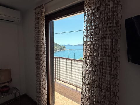 Family Apartment, Balcony, Sea View | Interior