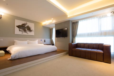 Deluxe Double Room (Sakura) | In-room safe, free WiFi, bed sheets