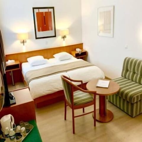 Standard Twin Room, City View | In-room safe, iron/ironing board, free WiFi