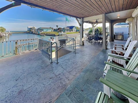 House (3 Bedrooms) | Property amenity