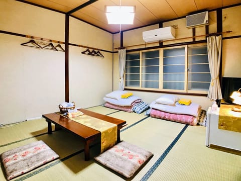 Japanese-Style Room with Shared Bathroom - Non-Smoking | Individually decorated, individually furnished, desk, iron/ironing board