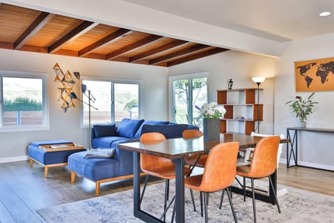 Living room perfect for entertaining 