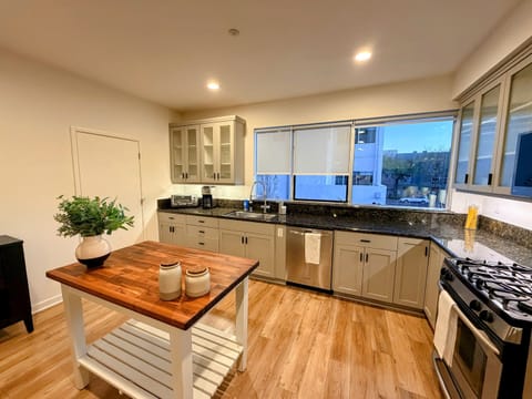 Kitchen looking toward the sink.