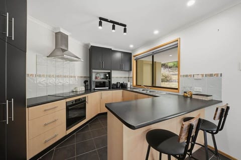 Simple, modern kitchen details that make cooking easy.