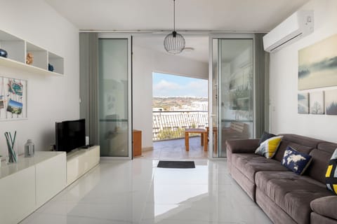 Apartment, Valley View | Living area