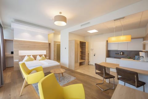 Apartment, 1 Bedroom, Accessible, Smoking | 1 bedroom