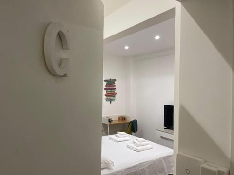 Comfort Double or Twin Room, Balcony | Blackout drapes, iron/ironing board, free WiFi