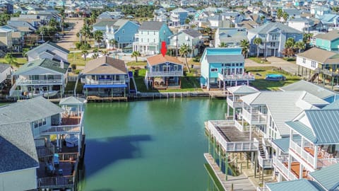 Canal-front paradise awaits!