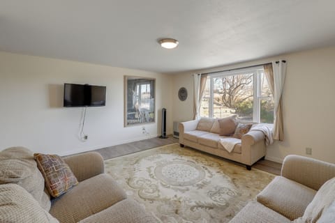 Apartment (2 Bedrooms) | Front of property