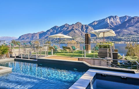 Rooftop pool