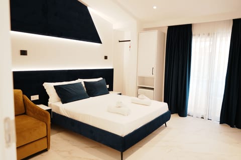 Superior Double Room | Minibar, free cribs/infant beds, free WiFi, bed sheets