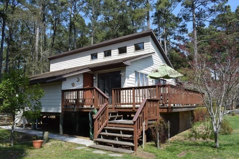 Located in Piney Island nestled in the trees for privacy!