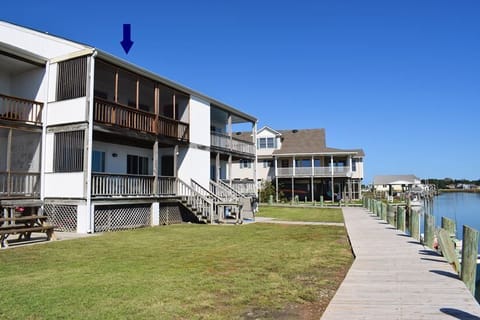 Second-story unit