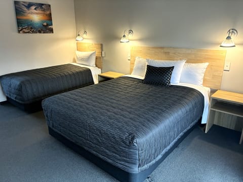 Studio Suite | Iron/ironing board, WiFi (free)