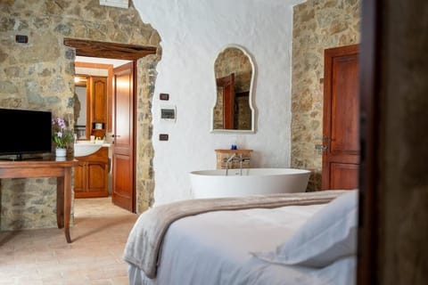 Deluxe Villa, 4 Bedrooms, Private Pool, Valley View | Premium bedding, down comforters, pillowtop beds, desk