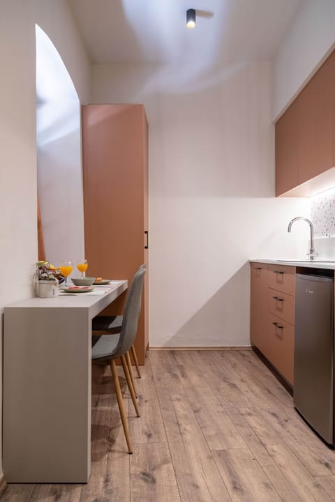 House, 1 Bedroom (Terra) | Private kitchenette | Stovetop, espresso maker, coffee/tea maker, cookware/dishes/utensils