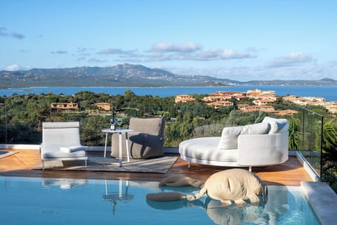 Building Exterior, Other Room, Outdoor, Pool, Spring, Summer, Wellness