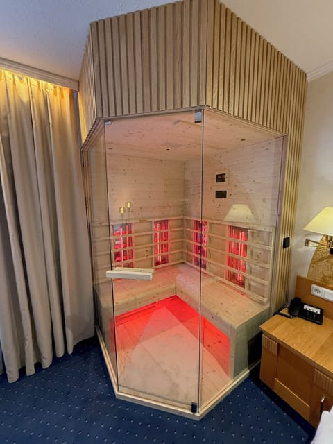 Deluxe Double Room, City View | Sauna
