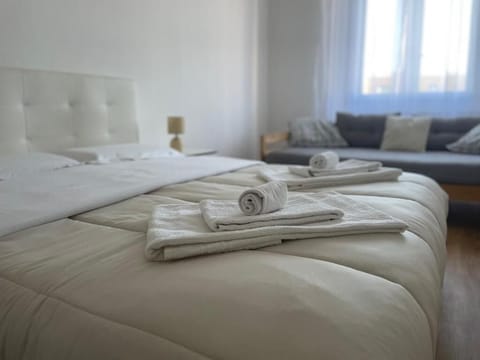 Basic Triple Room | Free WiFi