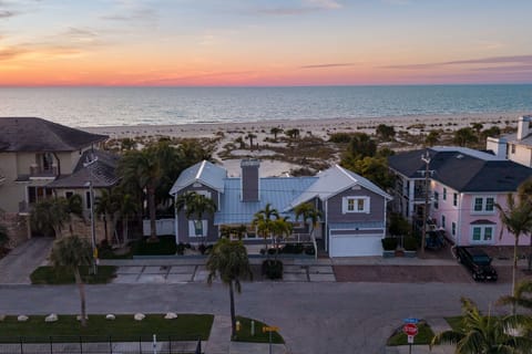 The only thing missing here is you. Comfy beds, cozy nights, and unforgettable days are all waiting on the other side of that “Reserve” button. Don’t just scroll—make it official and let the memories begin.