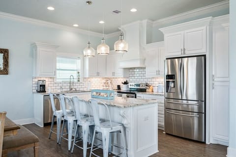 House, 3 Bedrooms | Private kitchen | Coffee/tea maker, fridge, toaster