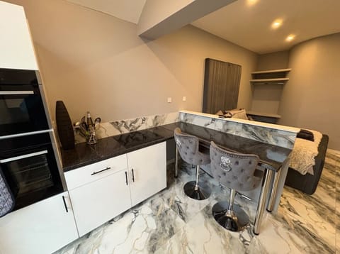 Breakfast bar and worktop