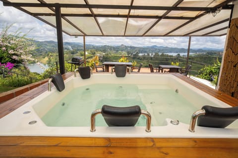 Private spa tub