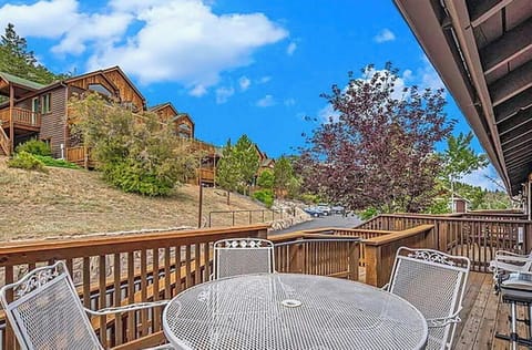 deck off of the front