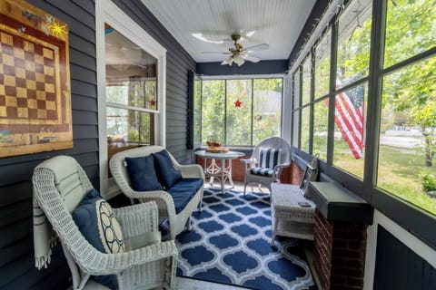 Enclosed Porch - Enclosed porch leads to the residential street side.