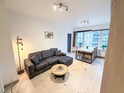 Furniture, Interior Design, Flooring, Couch, Ceiling, Wood, Floor, Room, Apartment, Living Room
