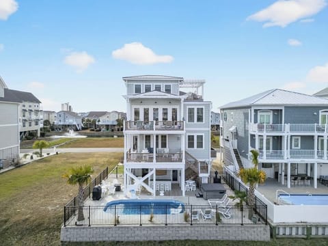 Welcome to Endless Summer by Brunswick Vacation Rentals!