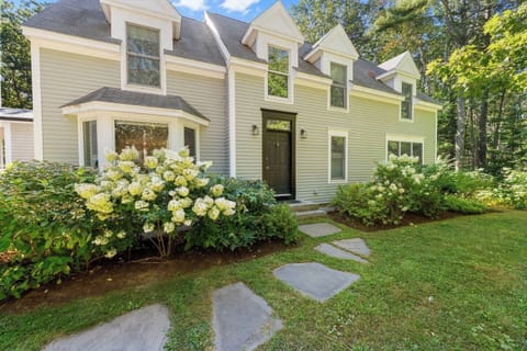 Front of the house with gorgeous hydrangeas.