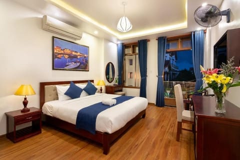 Executive Suite, Balcony, City View | Free WiFi