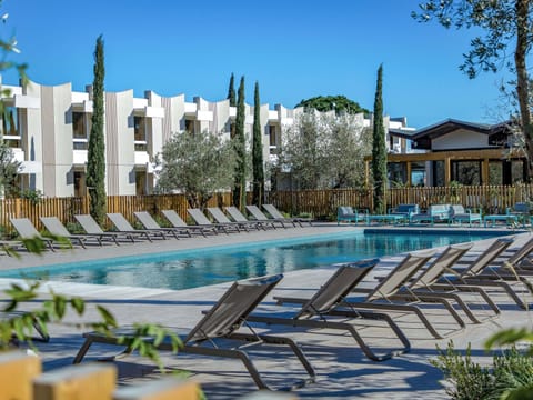 Seasonal outdoor pool, sun loungers