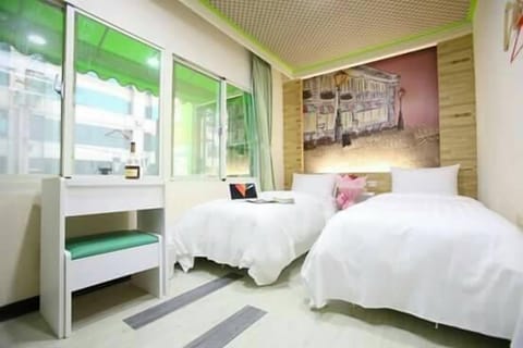 Superior Double Room | Desk, free WiFi, bed sheets