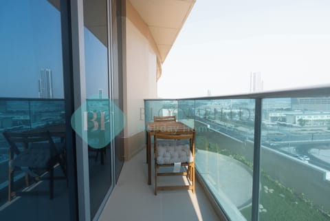 Apartment, Balcony | Outdoor dining