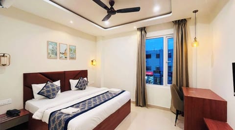 Deluxe Double Room, Air conditioning | View from room