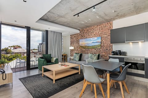 Living / Dining