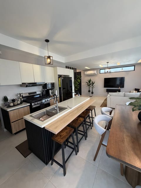 House | 3 bedrooms, Internet