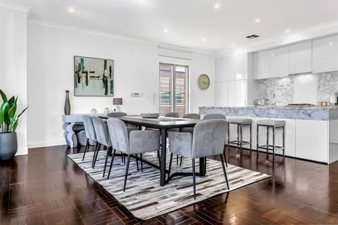 Open dining and kitchen area for entertaining